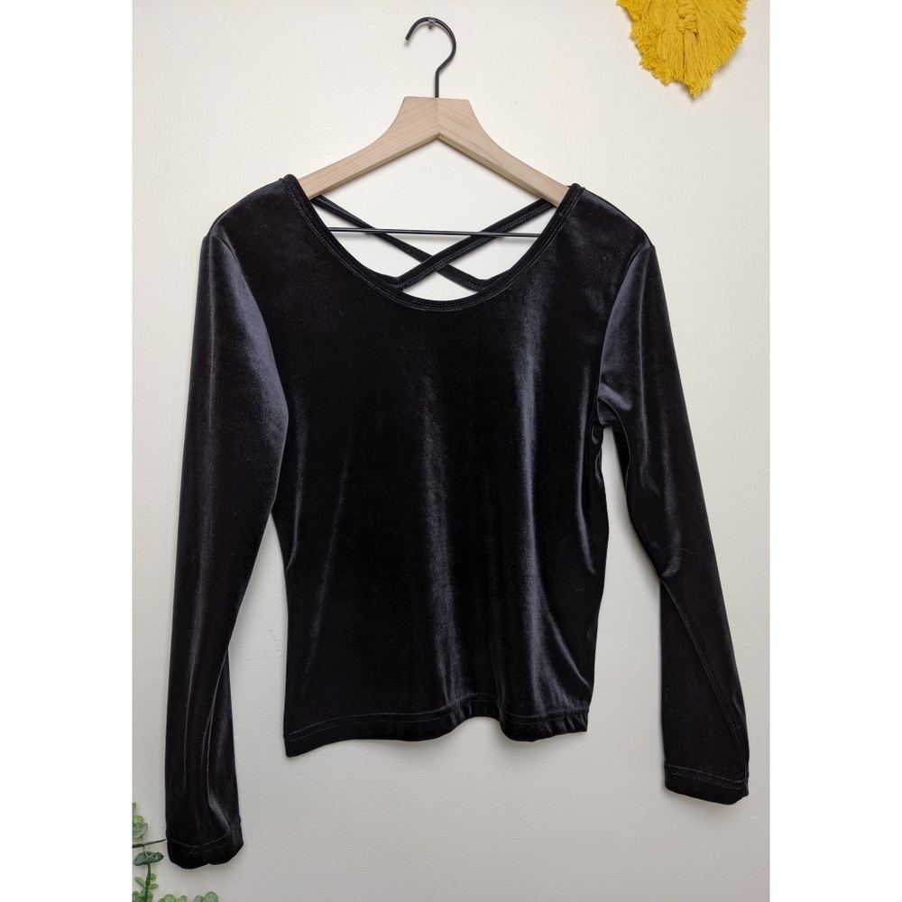 L.A Gold | Black Velvet Top
